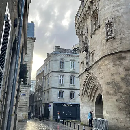 Le Quai Bourgeois *