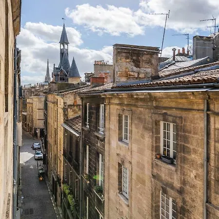 Le Quai Bourgeois Apartment